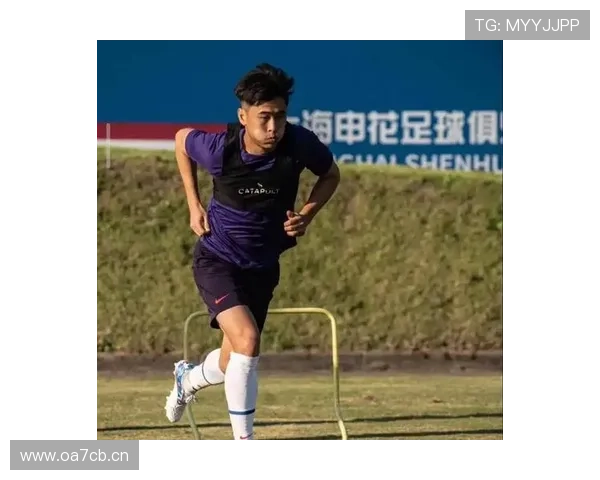 新鹏城新赛季大名单出炉:戴伟浚领衔 新鹏城新赛季大名单出炉:戴伟浚领衔